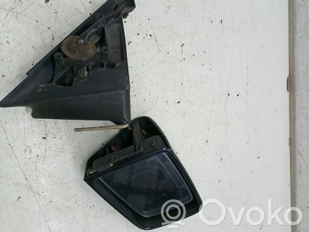 Opel Astra F Elektryczne lusterko boczne drzwi przednich 