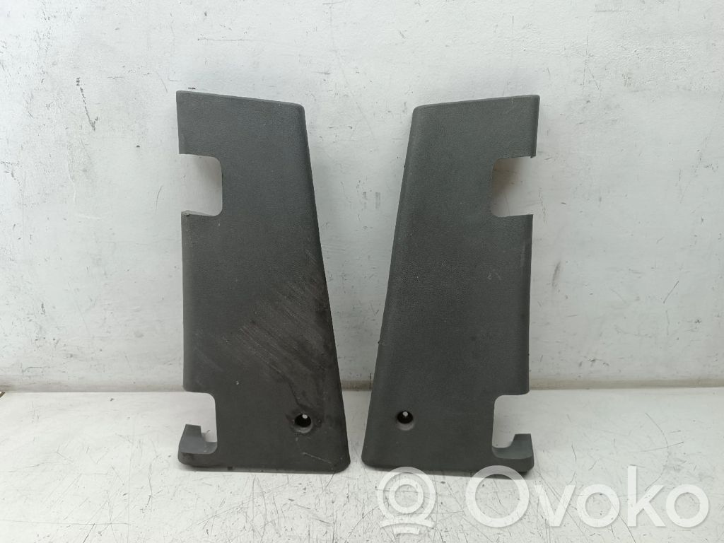 Opel Combo C Etuoven verhoilu 