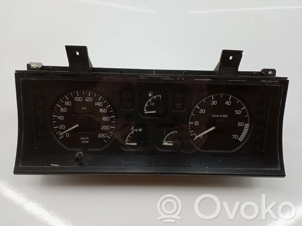 Renault 19 Nopeusmittari (mittaristo) 