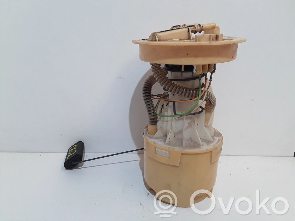 Bomba interna de combustible   R20220043