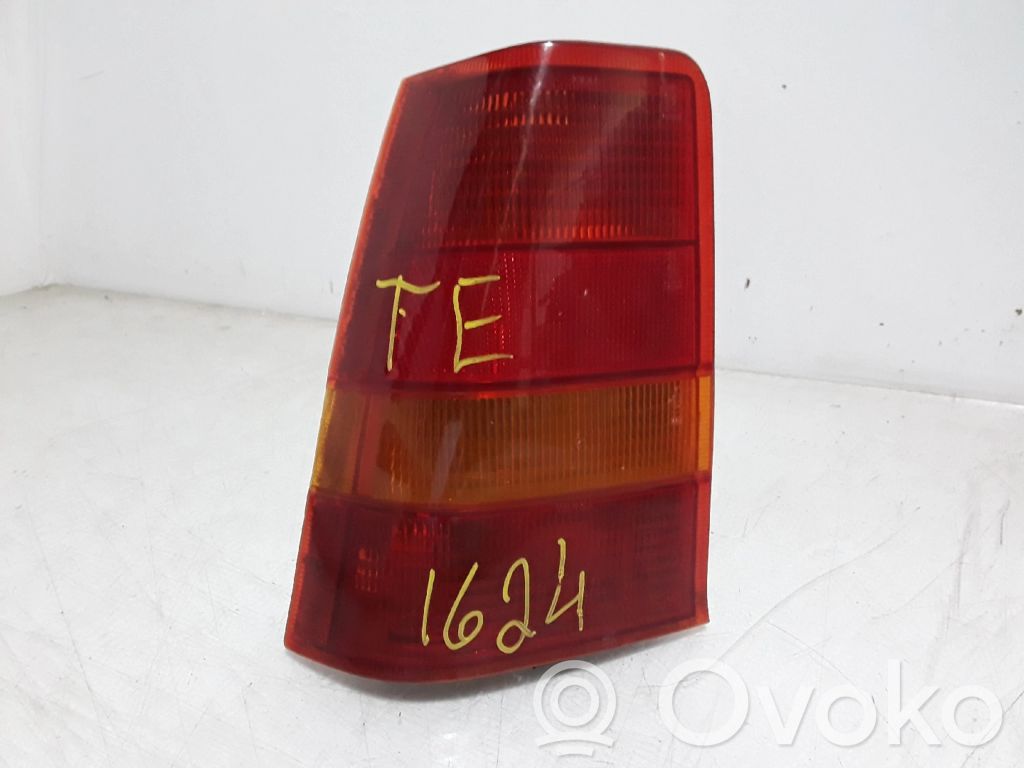 Tailgate rear/tail lights   R202216527