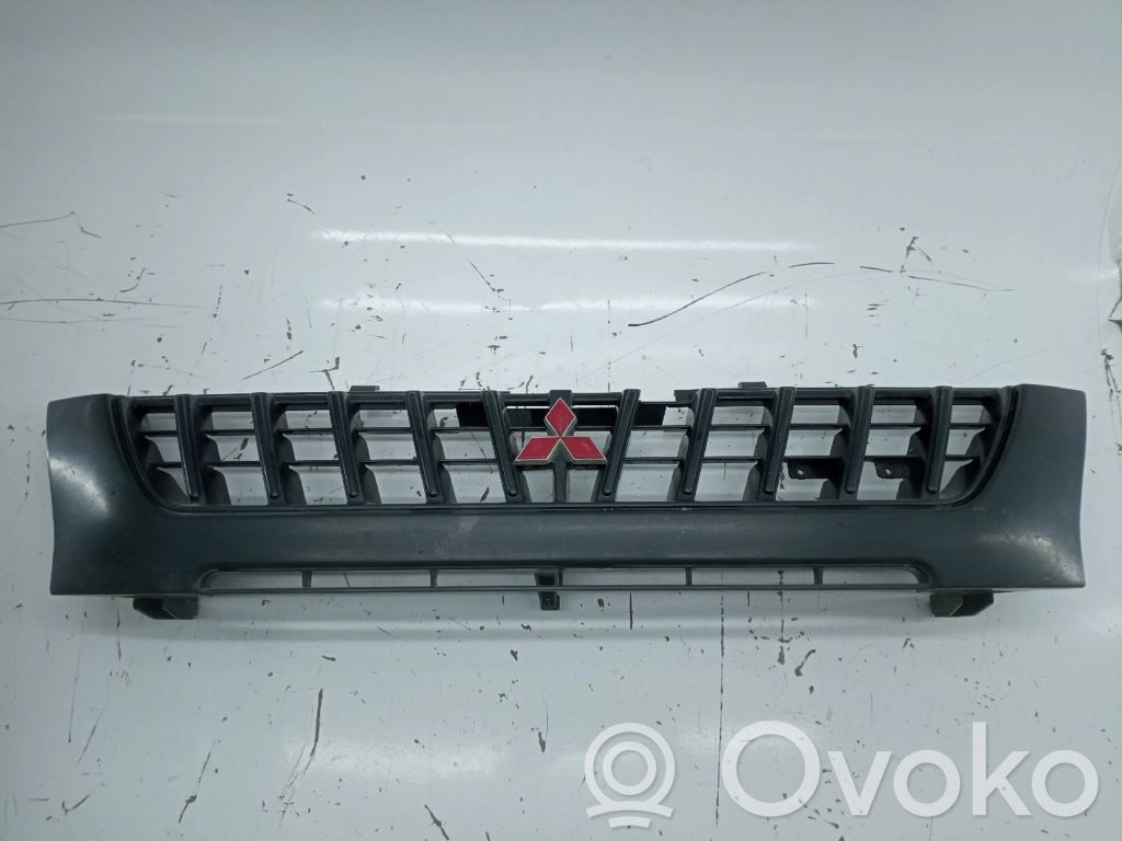 Mitsubishi L200 Etusäleikkö 