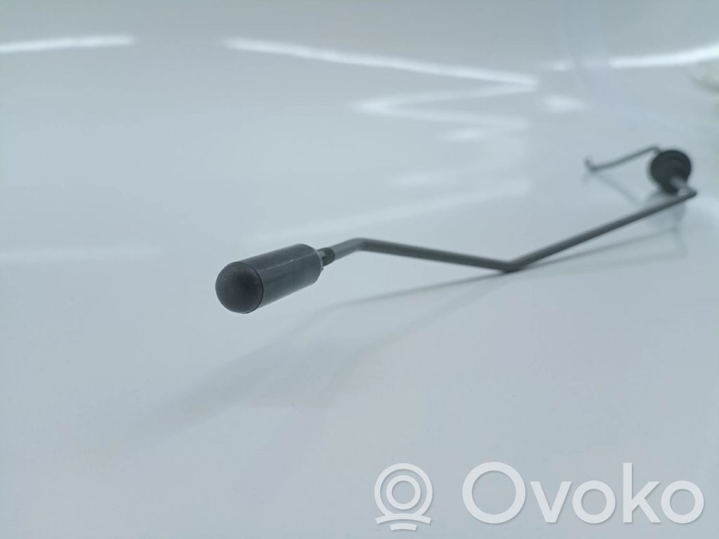 Volvo XC70 Slēdzene (pie roktura) 