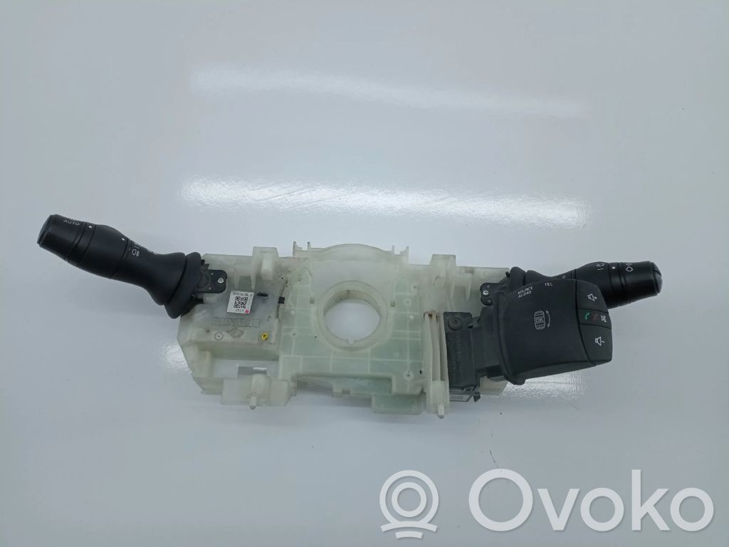 Renault Megane III Kiti jungtukai/ rankenėlės/ perjungėjai 