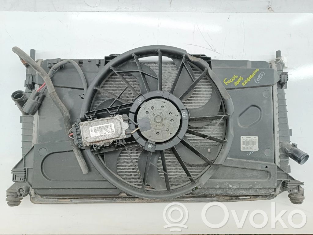 Mazā radiatora ventilators   COM