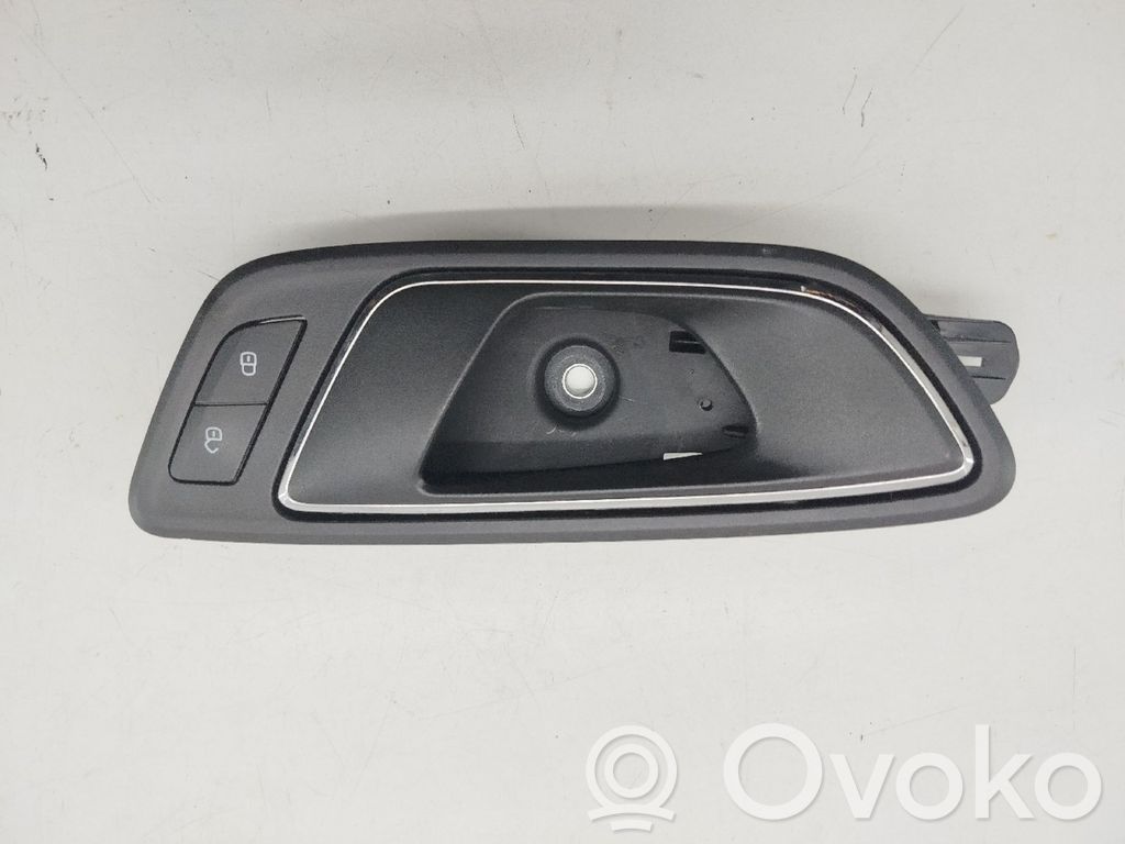 Apšuvums aizmugurējām durvīm   5F1837113A