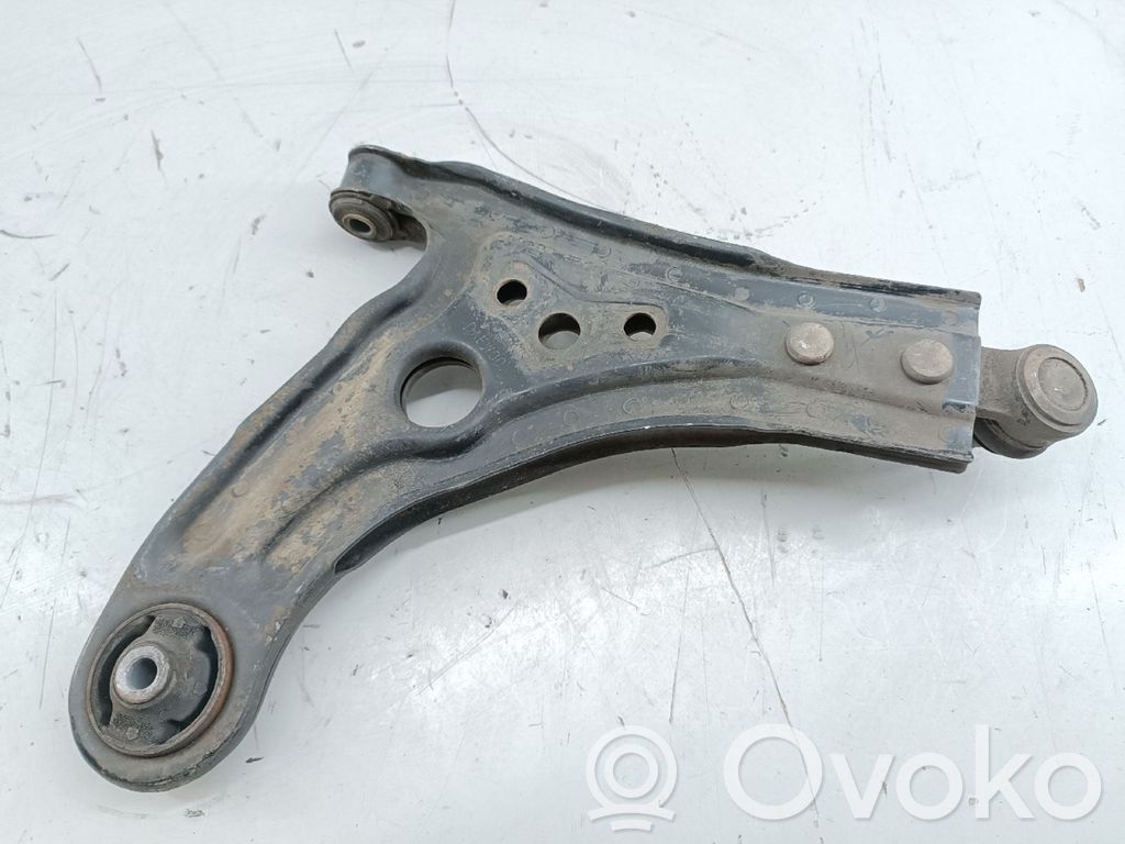 Brazo de suspensión delantero   8G06C