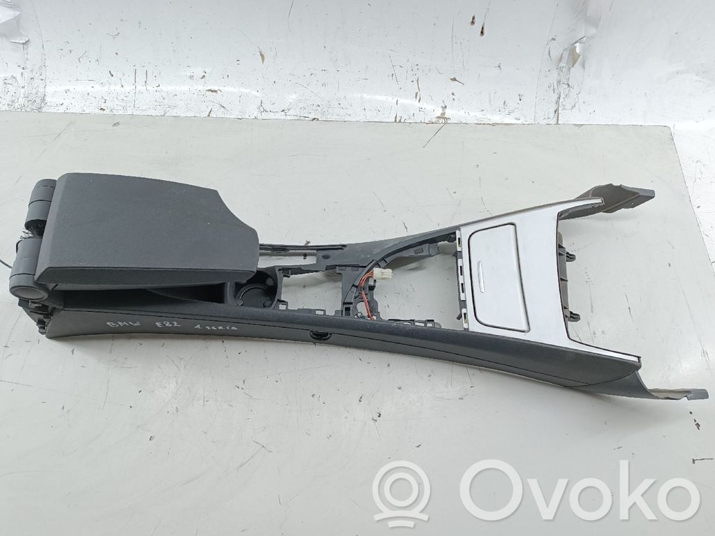 BMW 1 E82 E88 Pavarų perjungimo jungtukas/ rankenėlė 