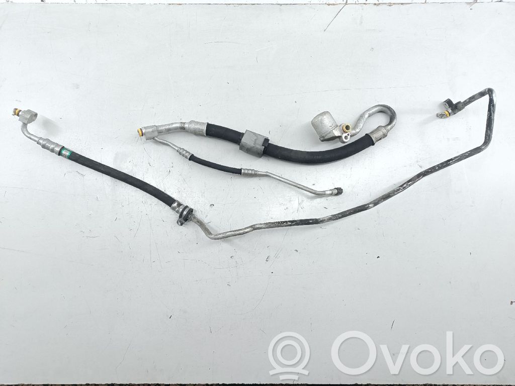 BMW 1 E81 E87 Air conditioning (A/C) pipe/hose 