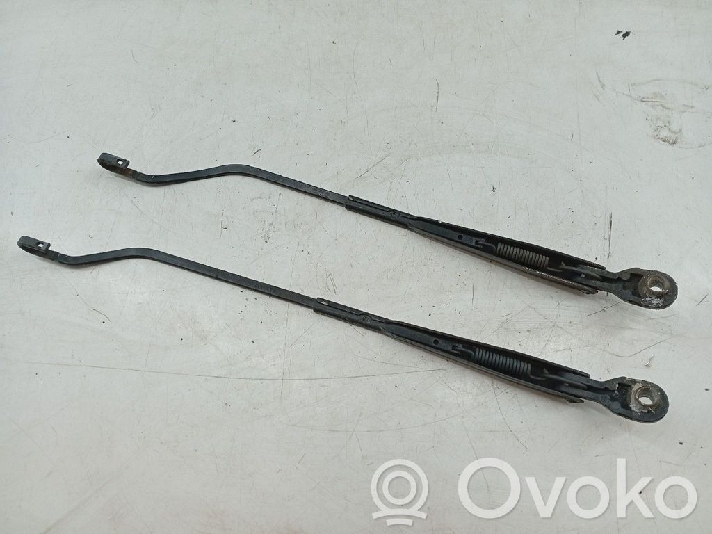 Front windscreen/windshield window   7700834481
