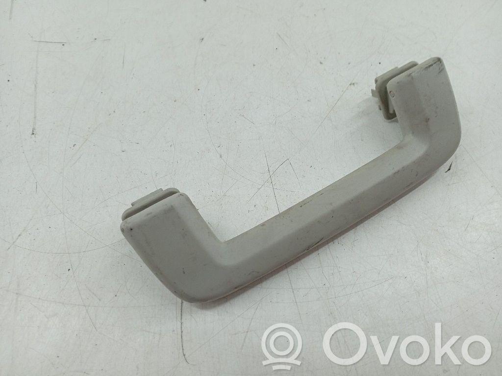Hyundai Santa Fe Front door interior handle 