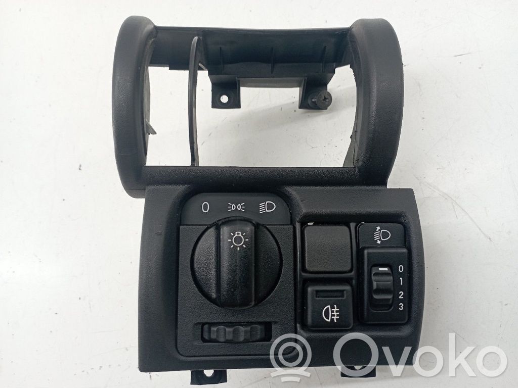 Opel Corsa B Speedometer (instrument cluster) 