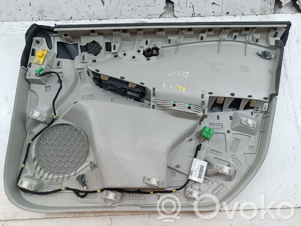 Volvo V40 Cross country Front door card panel trim 