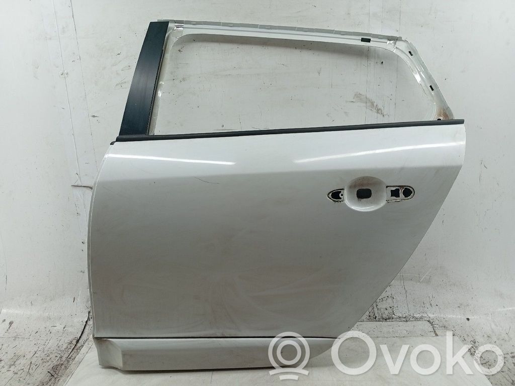 Galinės durys   821130005R,COMALGUNSRISCOS