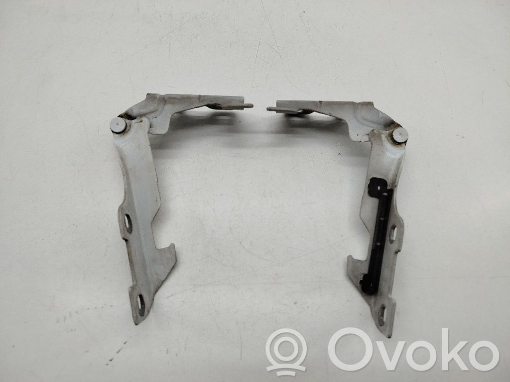 Engine bonnet/hood hinges   7700842680,7700842681
