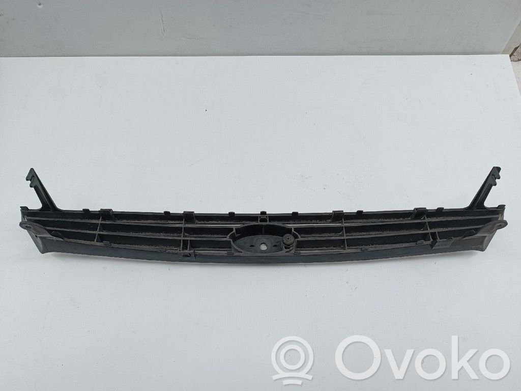 Griglia anteriore   98AB8200AL