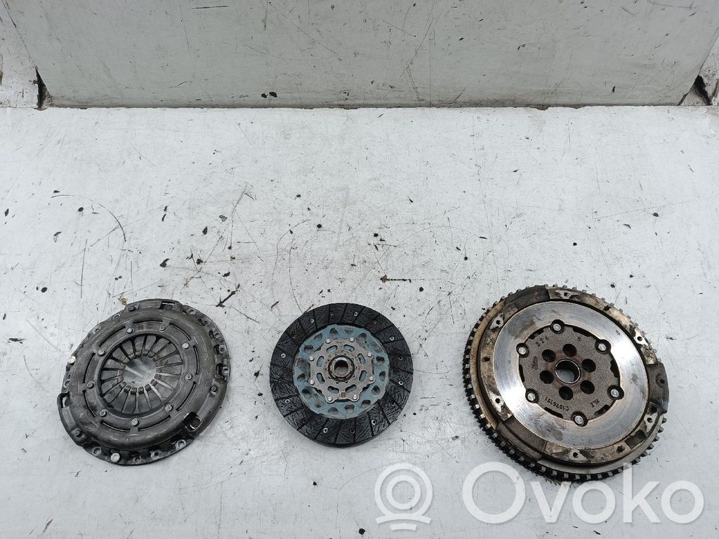Clutch set kit   302103230R,301019176R