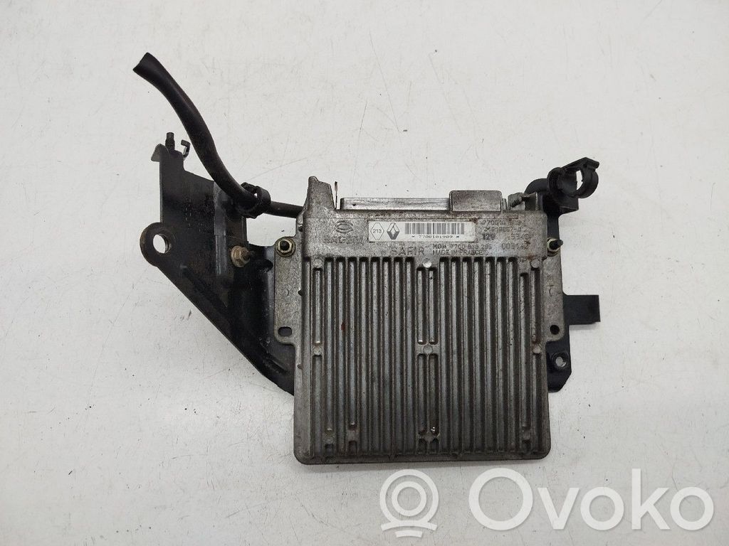 Motorsteuergerät/-modul   7700101909