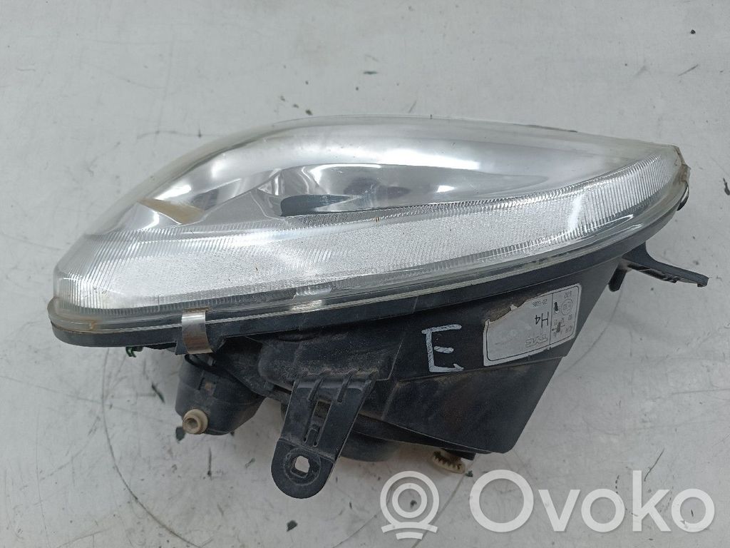 Phare frontale   206006B