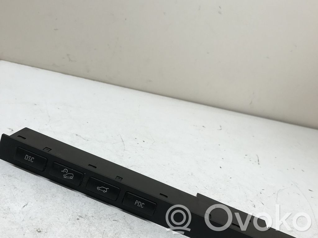 Interruptor del sensor de aparcamiento (PDC)   63318373734