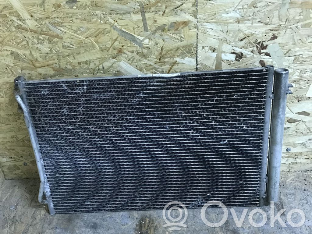 Radiateur condenseur de climatisation