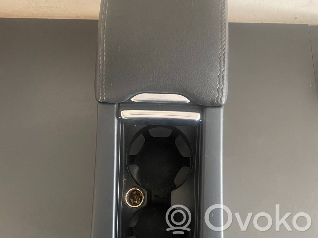 Volvo V60 Armrest 