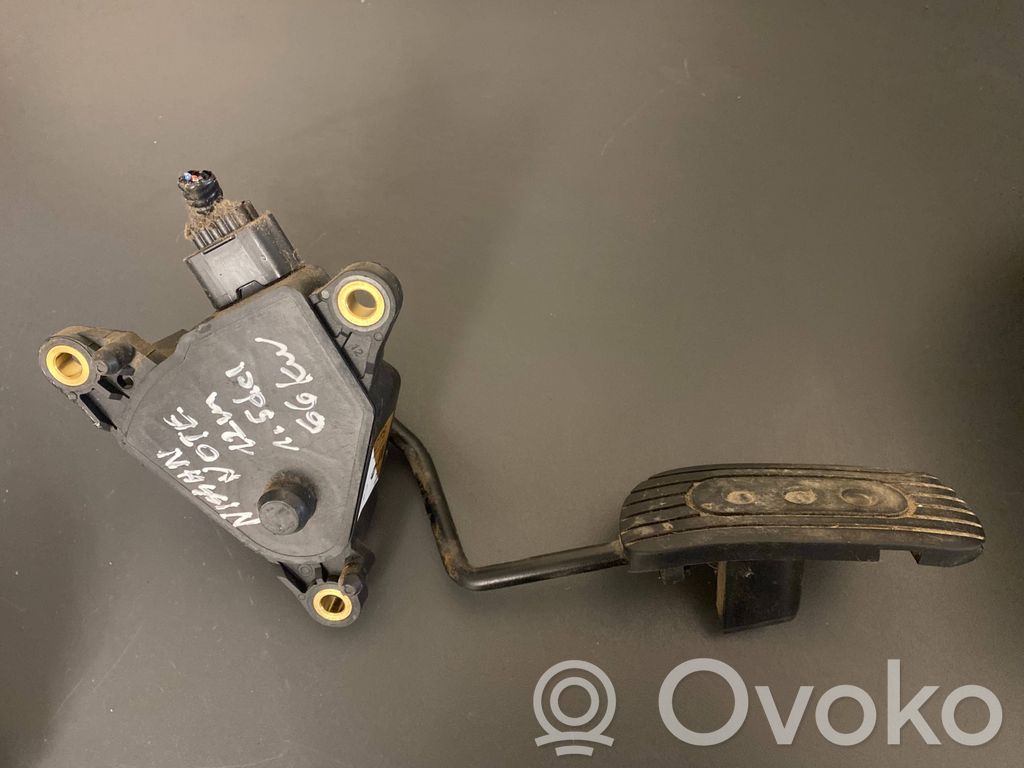 Accelerator throttle pedal   18002AX700,0592A,00203