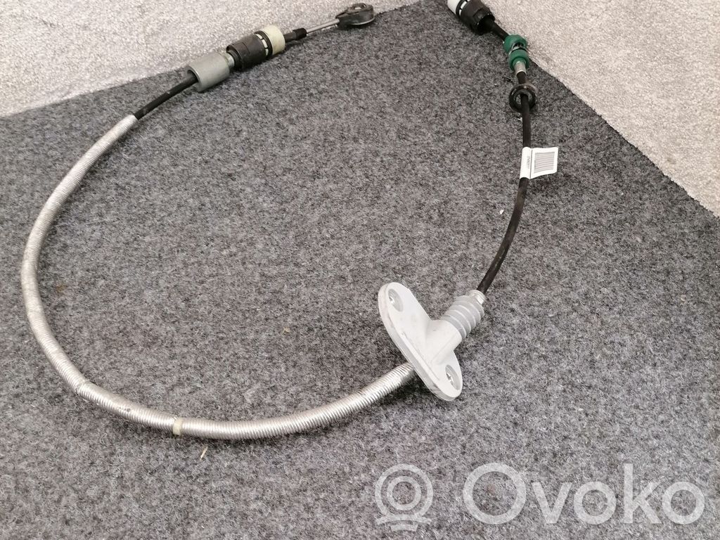 Volvo XC90 Gear shift cable linkage 