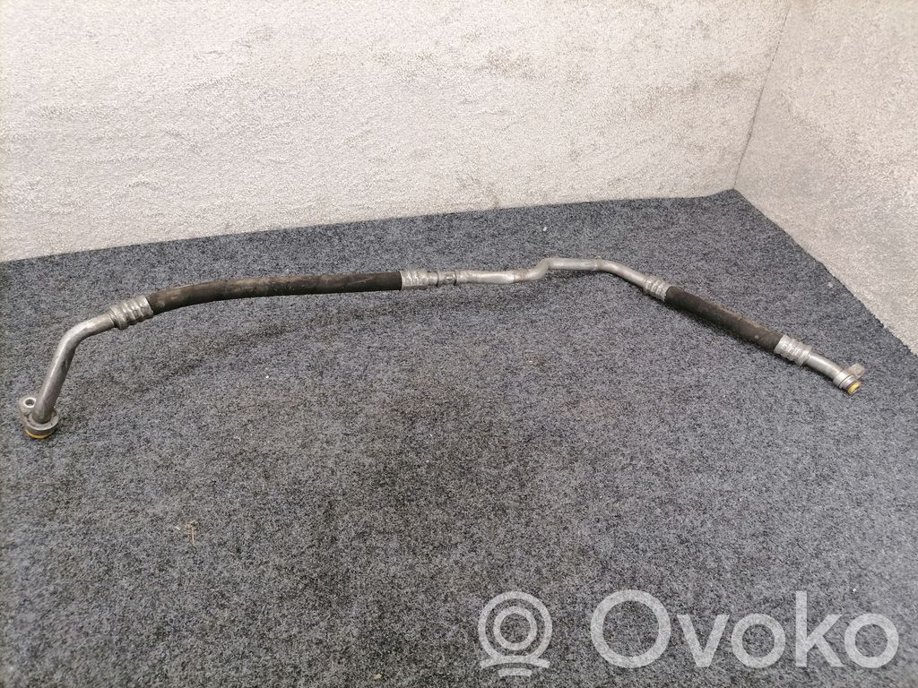 BMW X5 E70 Ilmastointilaitteen putki (A/C) 