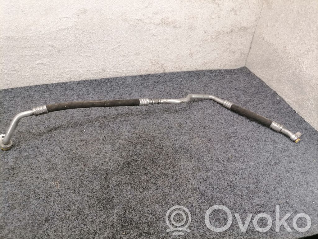 BMW X5 E70 Ilmastointilaitteen putki (A/C) 