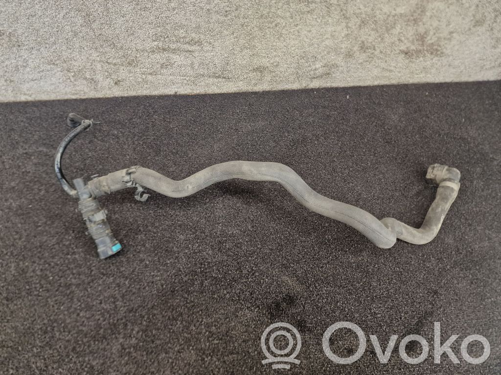 Land Rover Discovery 5 Conductă/furtun lichid de răcire motor 
