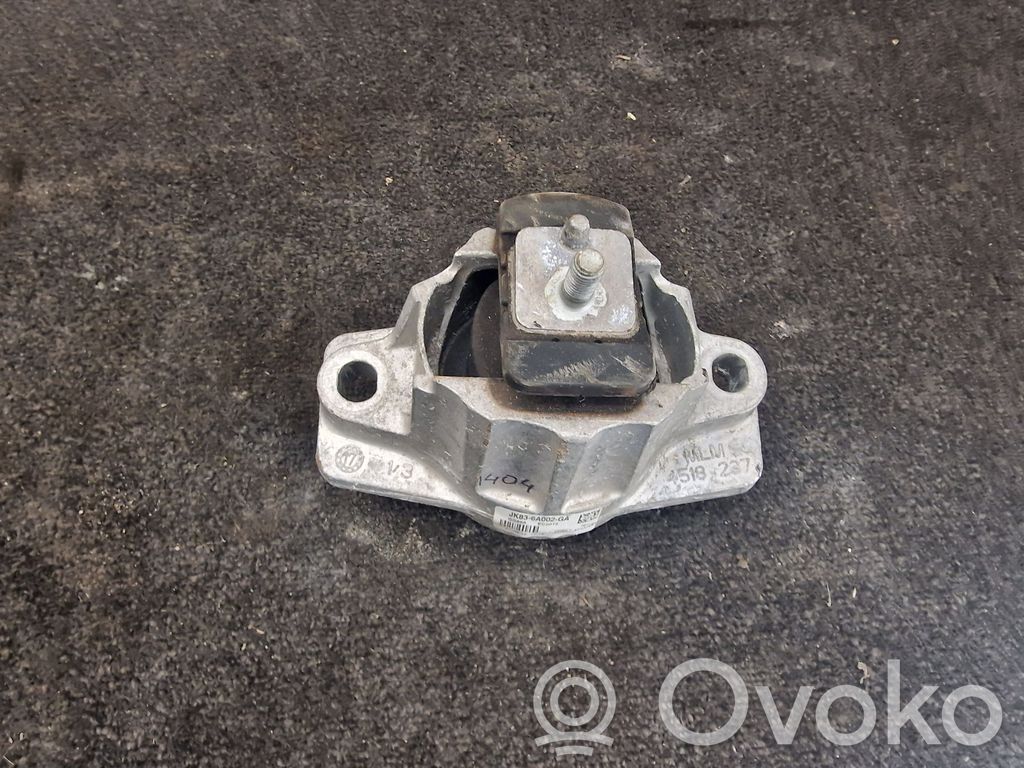 Land Rover Range Rover Velar Engine mount bracket 