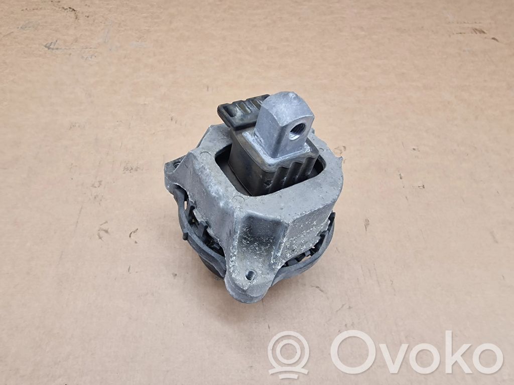 BMW 7 G11 G12 Engine mount bracket 