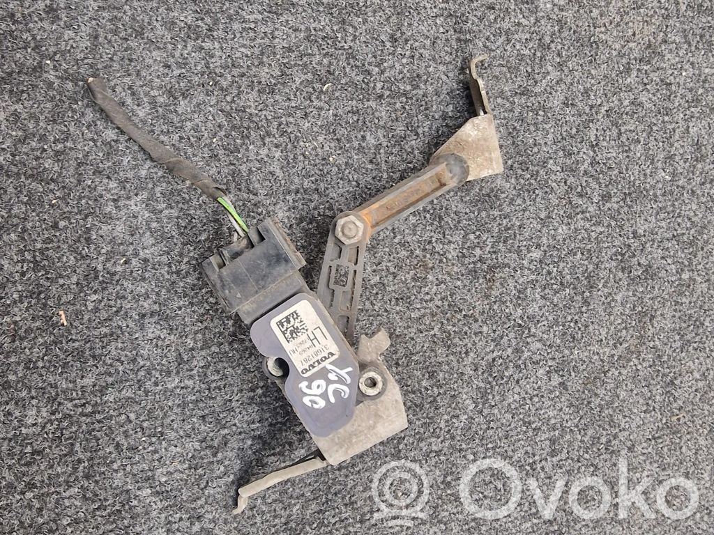 Volvo XC90 Senzor înălțime suspensie spate pneumatică 