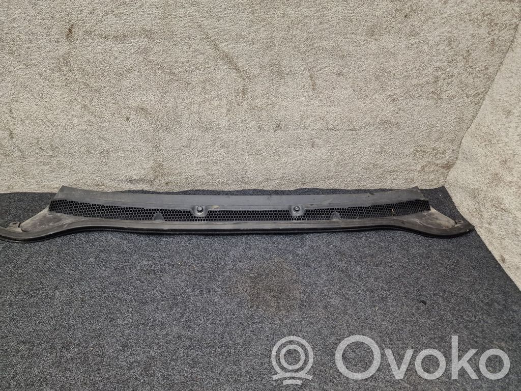 Opel Astra J Wiper trim 