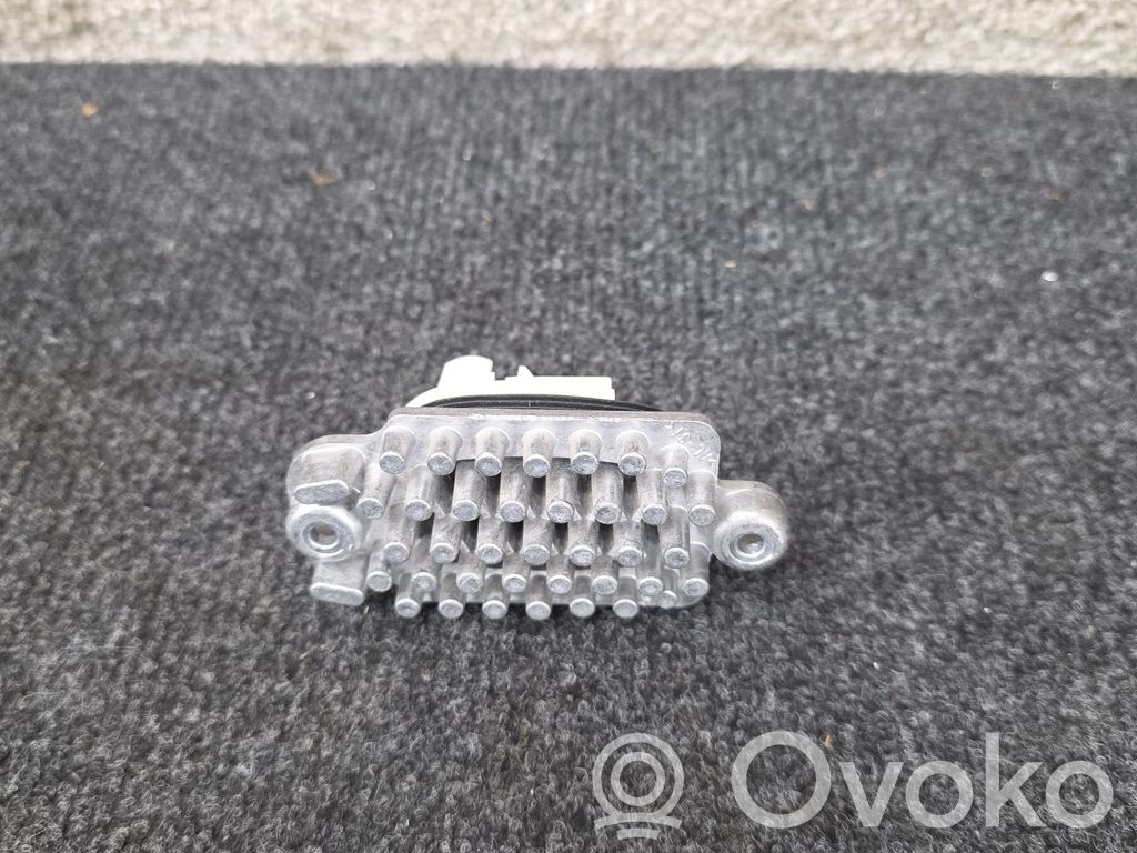 Skoda Octavia Mk4 Módulo de control de balasto LED 