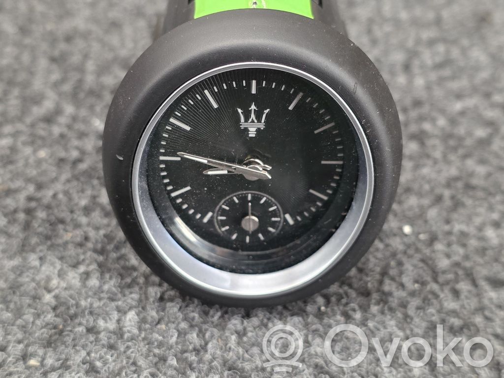 Maserati Levante Clock 