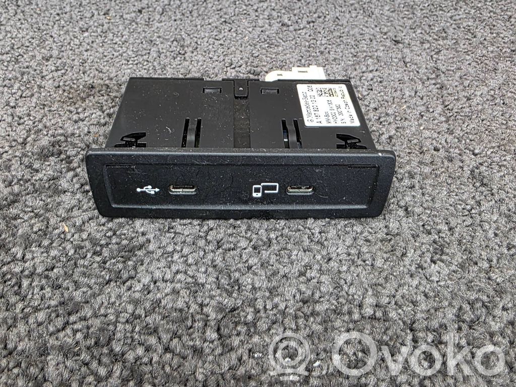 Mercedes-Benz GLC X253 C253 Enchufe conector USB 