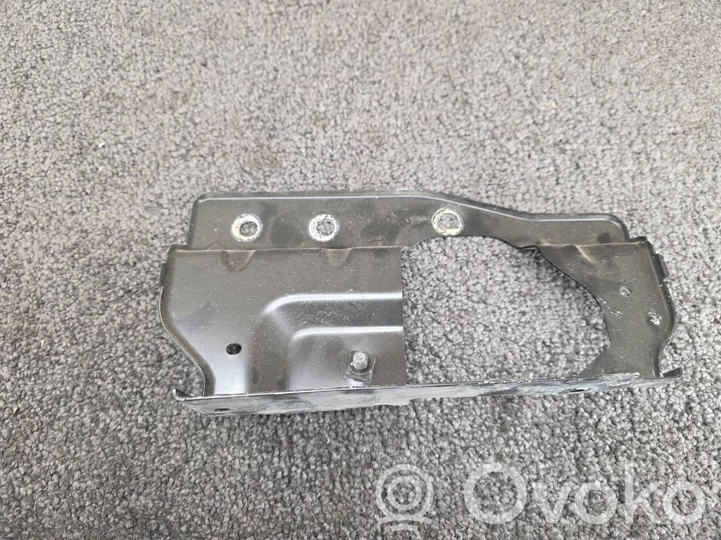 Land Rover Range Rover Velar Support de montage d'aile 