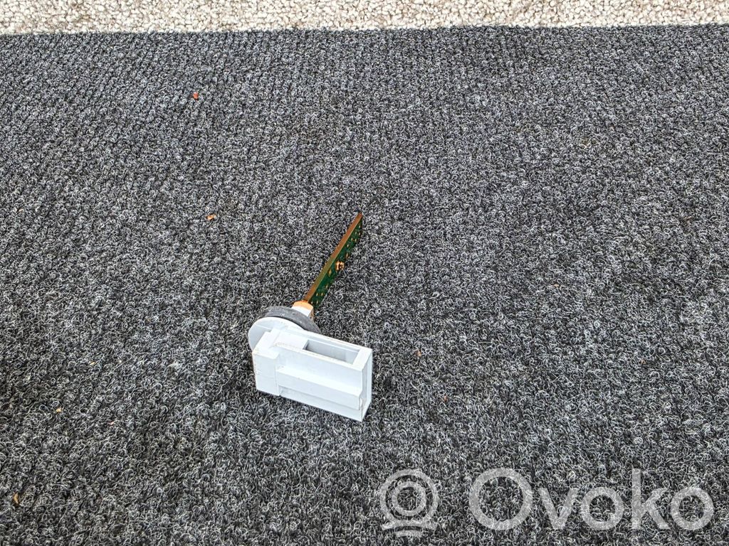 Interior temperature sensor   4B0820539,7843028,2511150642