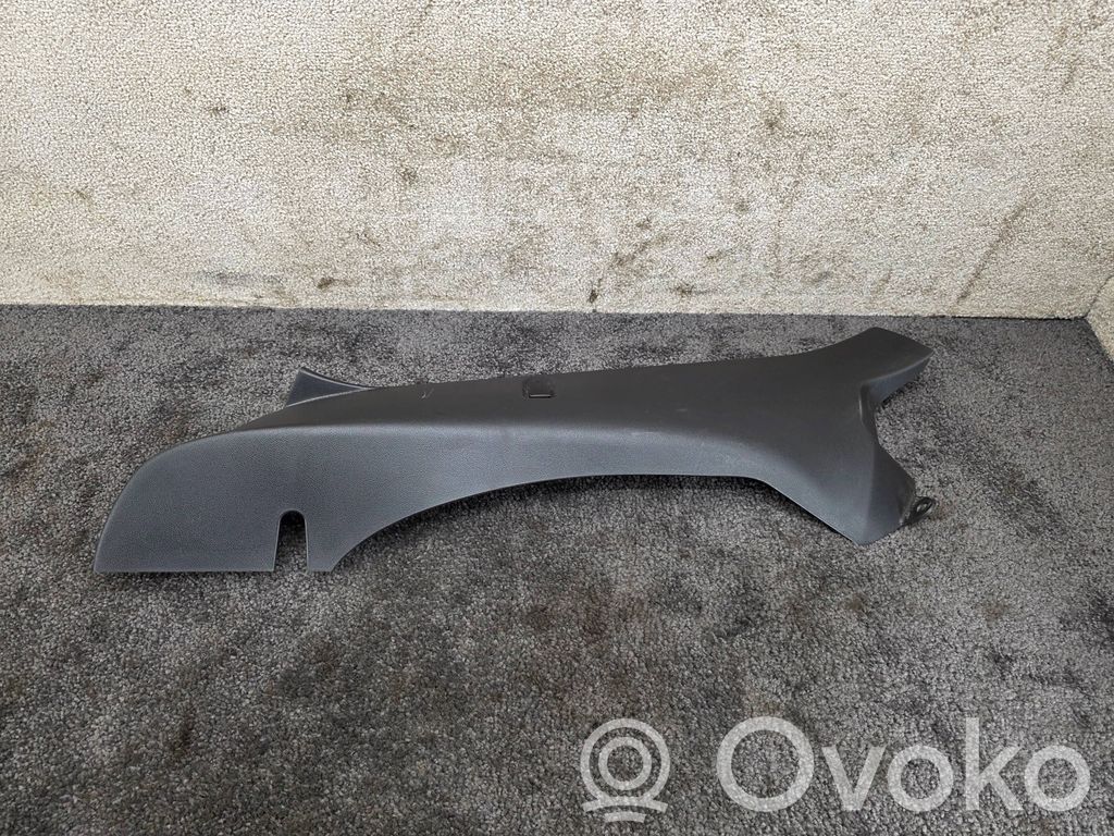 Seat Leon (5F) Šoninė apdaila prie galinės sėdynės (viršus) 