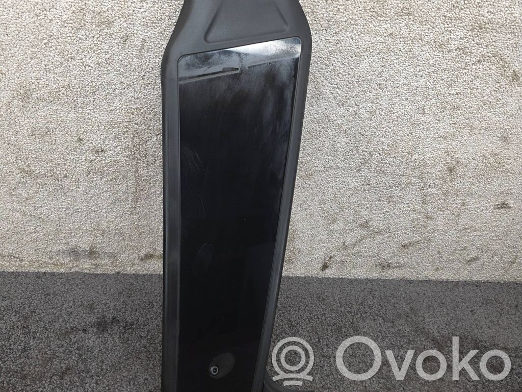 Tesla Model Y (B) Pillar trim (exterior) 