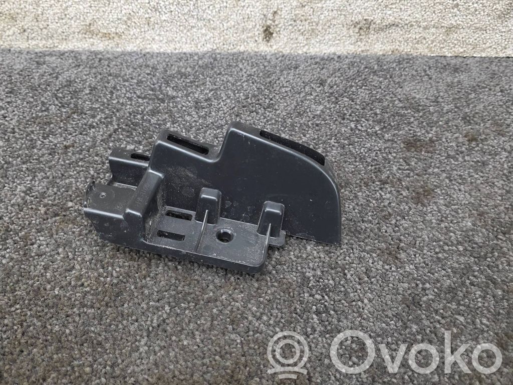Citroen Berlingo Soporte de montaje del parachoques trasero 