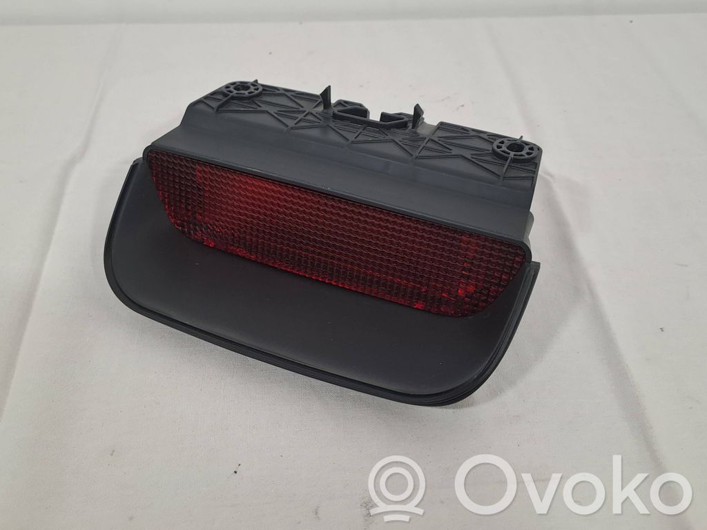 Honda CR-V Third/center stoplight 