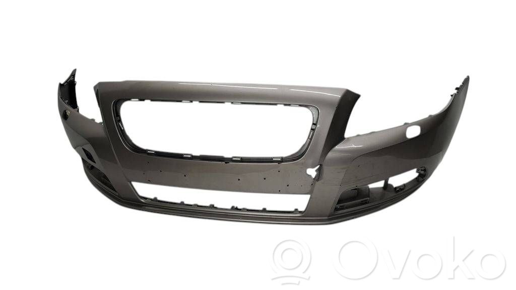 Volvo V70 Front bumper 