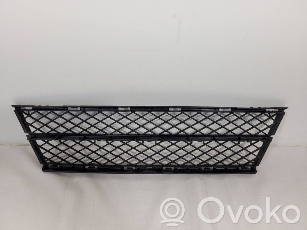 BMW 5 E60 E61 Front bumper lower grill 