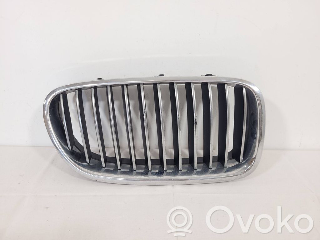 BMW 5 F10 F11 Front bumper upper radiator grill 