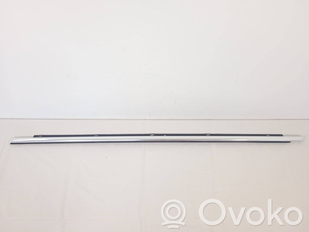 Audi A6 S6 C6 4F Listón embellecedor de la ventana de la puerta delantera 