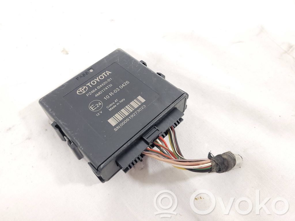 Toyota Corolla E140 E150 Sterownik / Moduł parkowania PDC 
