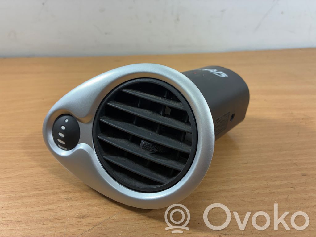 Renault Clio III Grilă ventilație centrală 